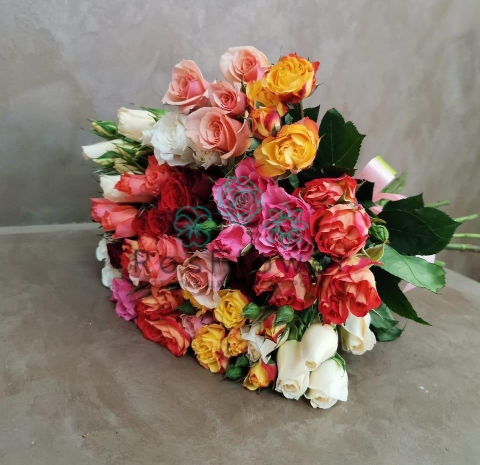 Букет цветов из: Розы в Новой Чигле