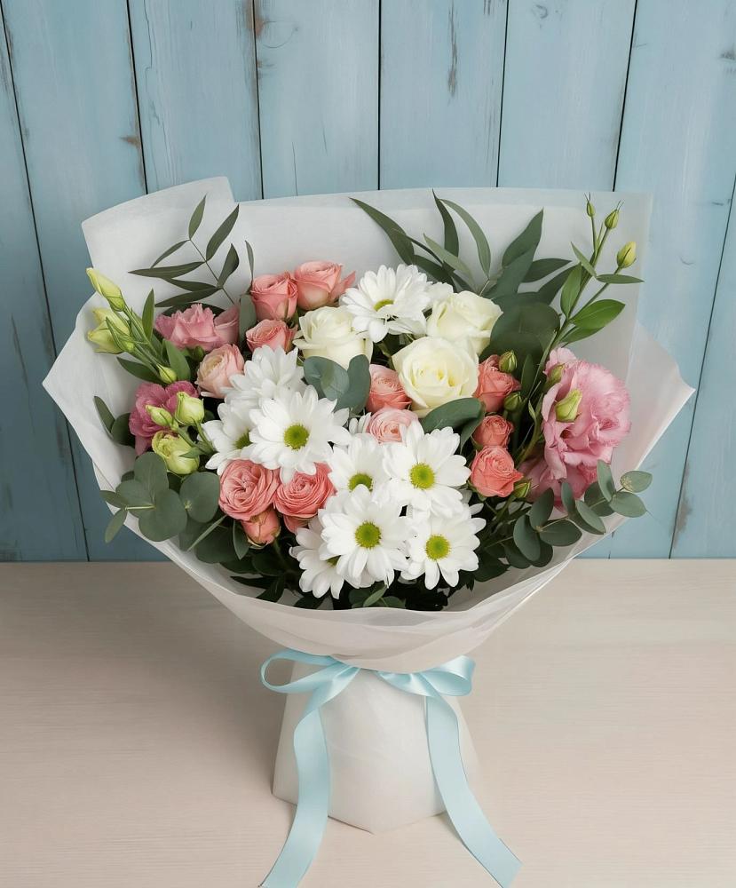 Букет цветов из: Розы, Лизиантусы и Хризантемы в Новой Чигле