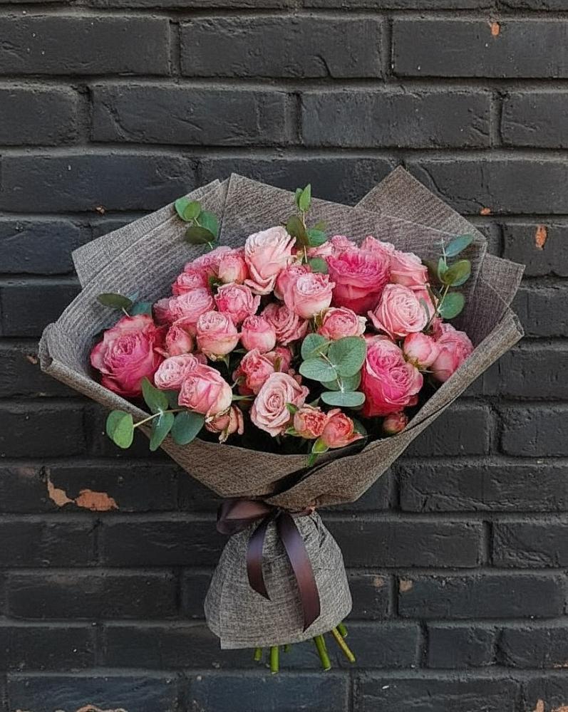 Букет цветов из: Розы в Новой Чигле