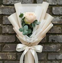 Букет цветов из:  Розы в Новой Чигле