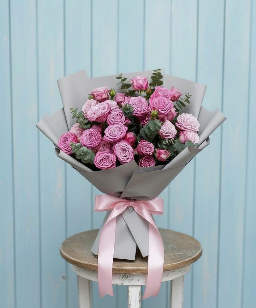 Букет цветов из: Розы в Новой Чигле