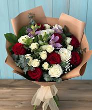 Букет цветов из:  Розы и Альстромерии в Новой Чигле