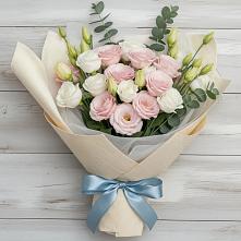 Букет цветов из:  Лизиантусы в Новой Чигле