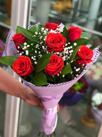Букет цветов из: Розы в Новой Чигле