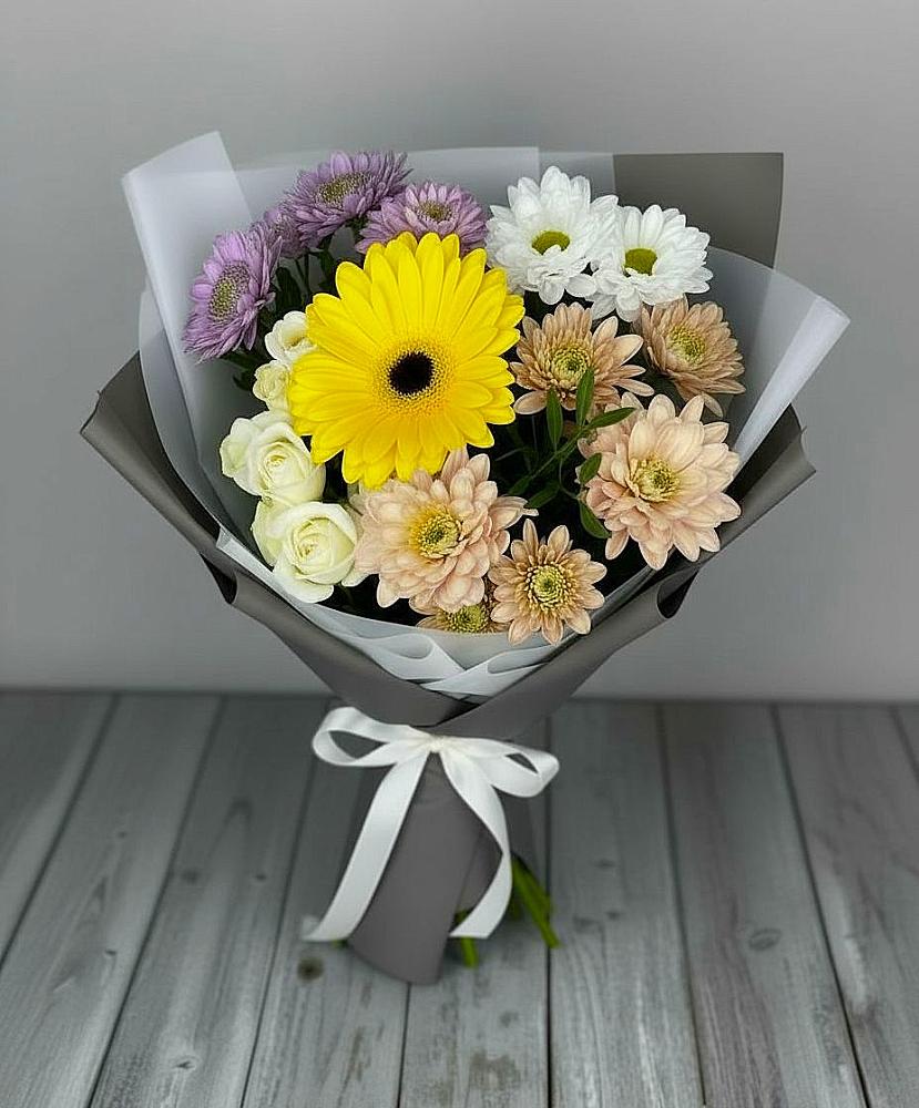 Букет цветов из: Розы, Герберы и Хризантемы в Новой Чигле
