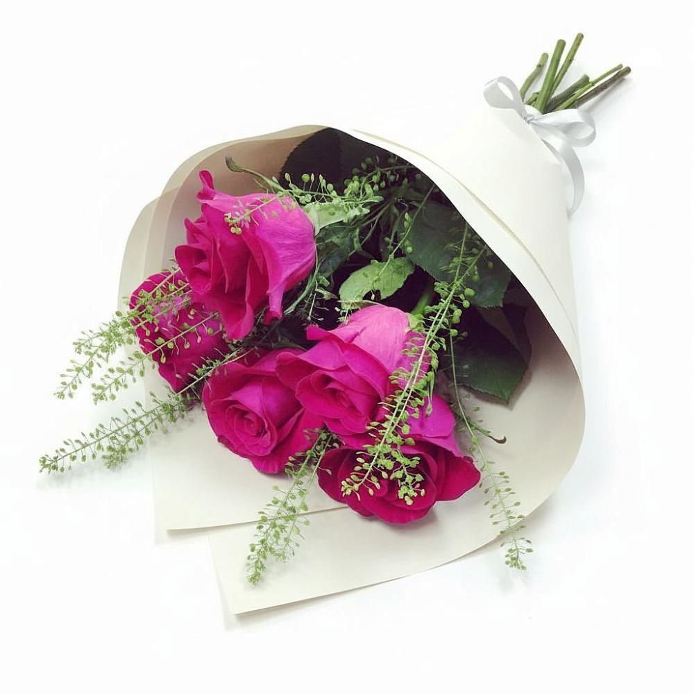 Букет цветов из: Розы в Новой Чигле