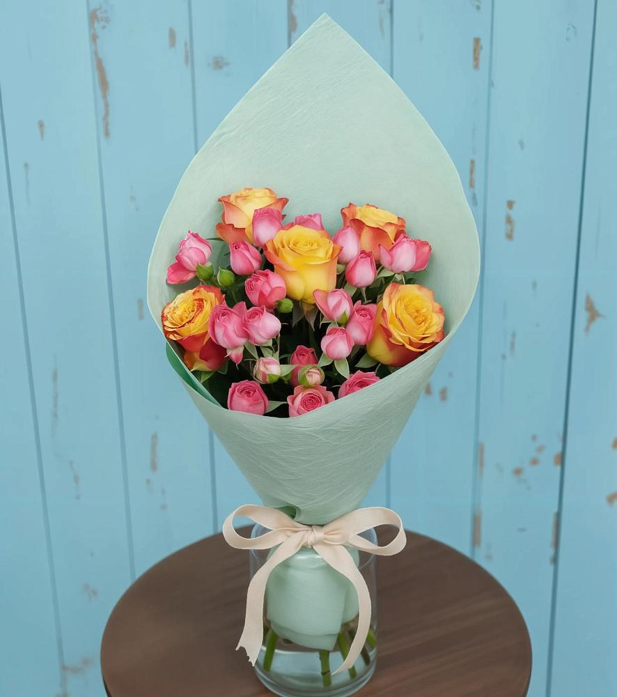 Букет цветов из: Розы в Новой Чигле