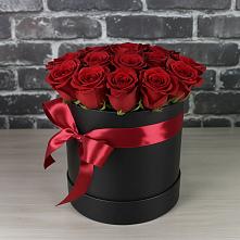 Цветочная композиция из Розы в шляпной коробке #REPLACE_PRED# Новой Чигле