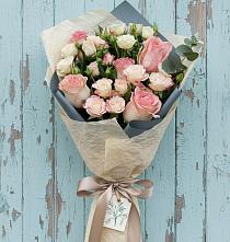 Букет цветов из:  Розы #REPLACE_PRED# Новой Чигле