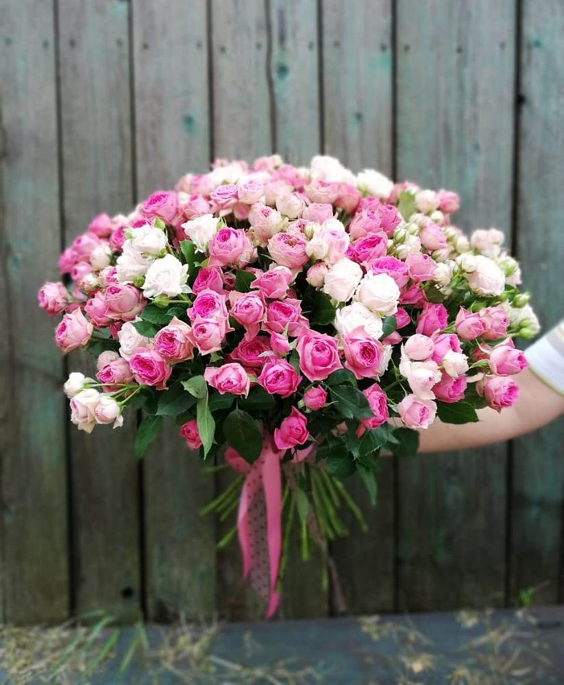 Букет Розовые кустовые розы Натали и Лав Лидия в Новой Чигле