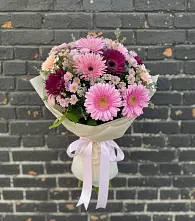 Букет цветов из:  Герберы и Хризантемы в Новой Чигле