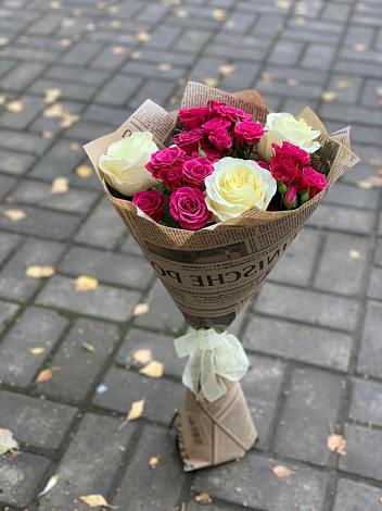 Букет цветов из: Розы в Новой Чигле