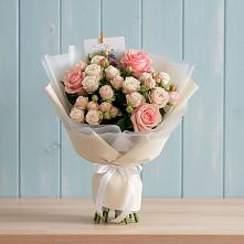 Букет цветов из:  Розы в Новой Чигле