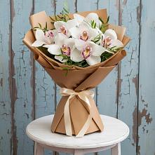 Букет цветов из:  Орхидеи и Розы #REPLACE_PRED# Новой Чигле