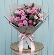 Букет цветов из:  Розы в Новой Чигле